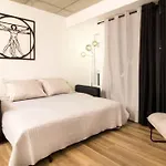 Condo Moderne, Centre-Ville Piscine, Terrasse, Gym