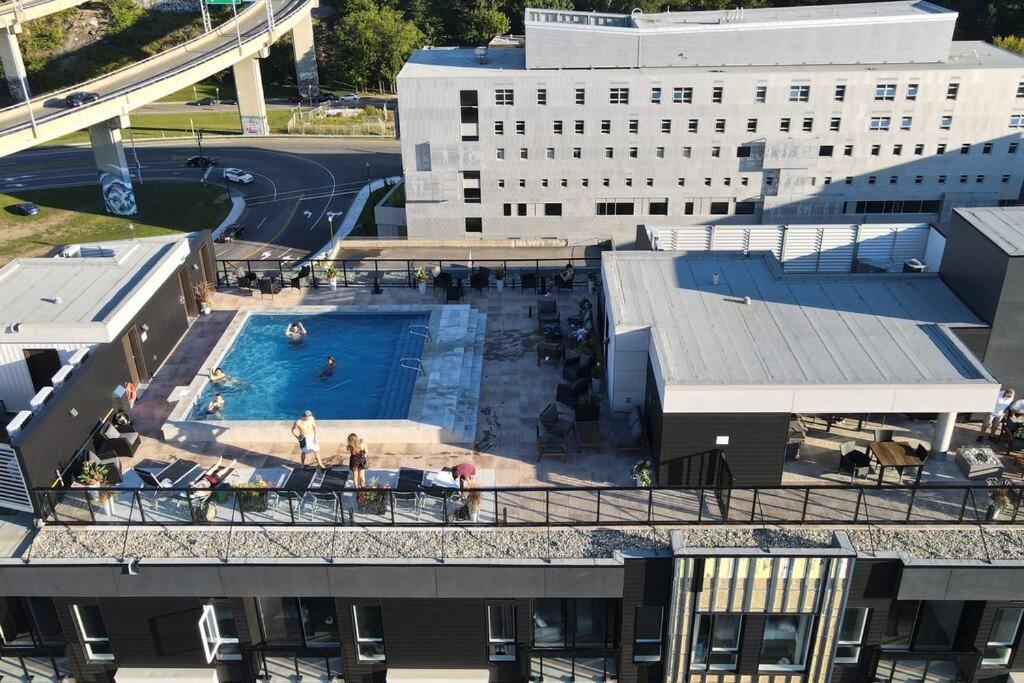 Moderne, Centre-ville Piscine, Terrasse, Gym Quebec City